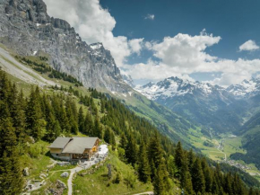 Tälli Hütte